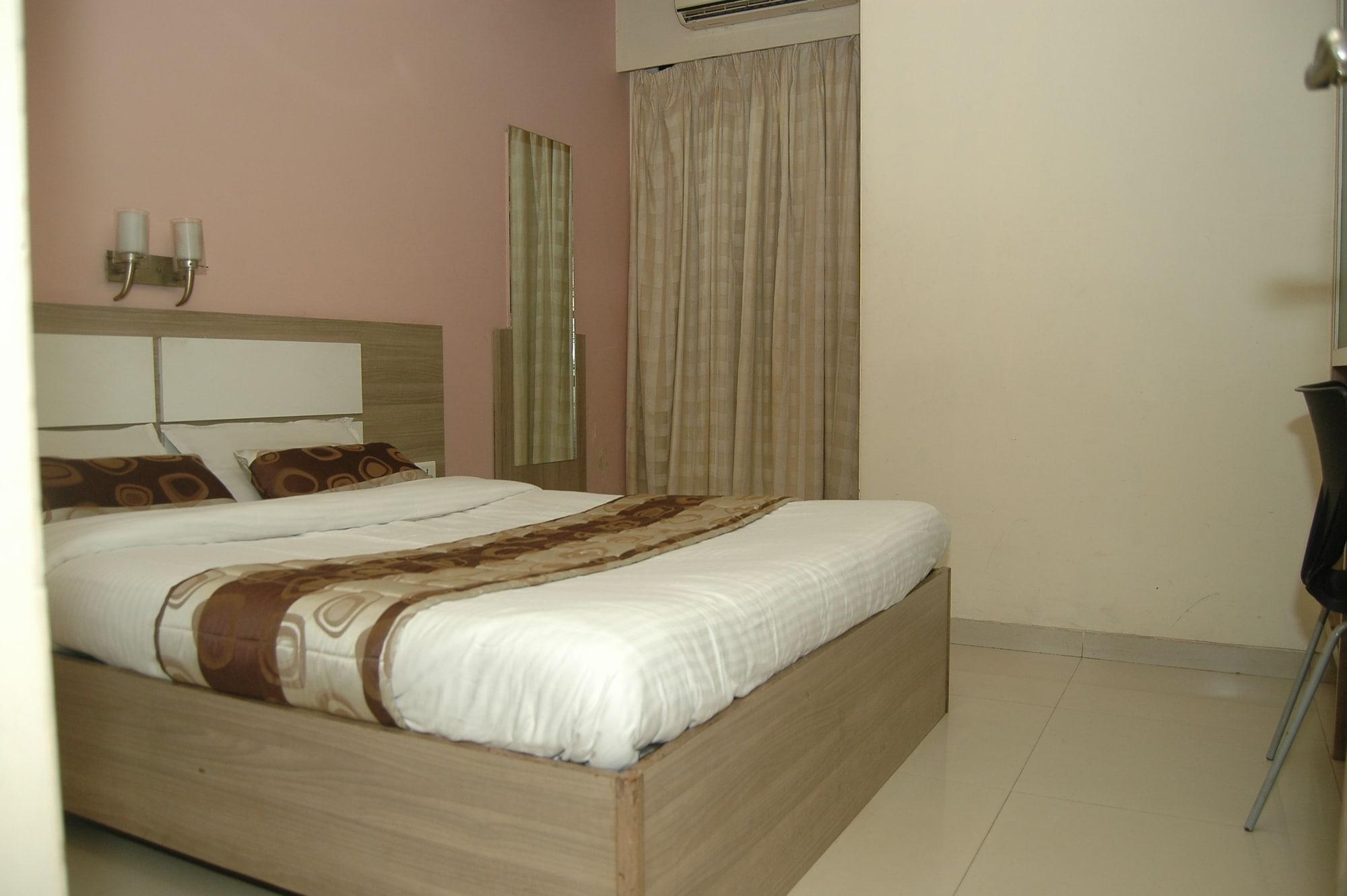 Hotel Alka Residency Thane Exteriör bild