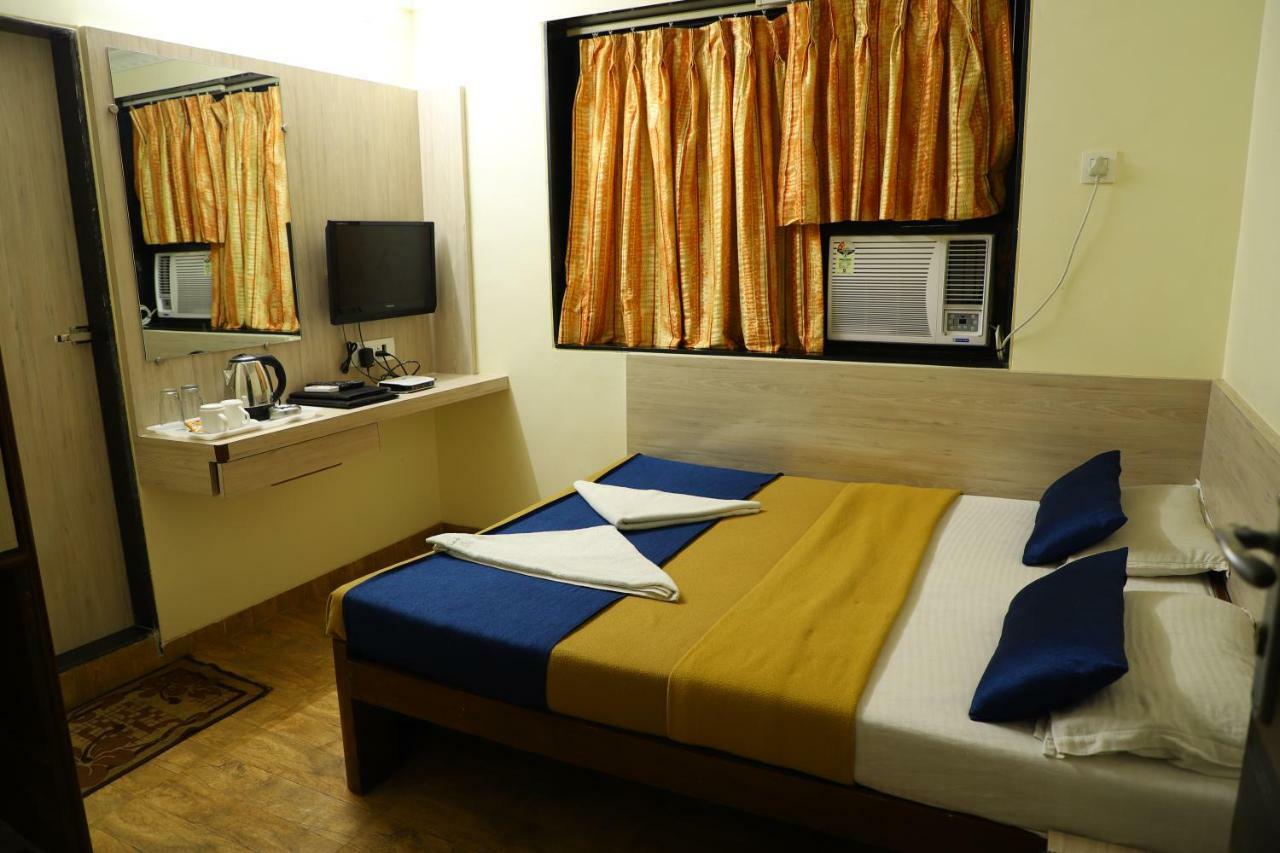 Hotel Alka Residency Thane Exteriör bild
